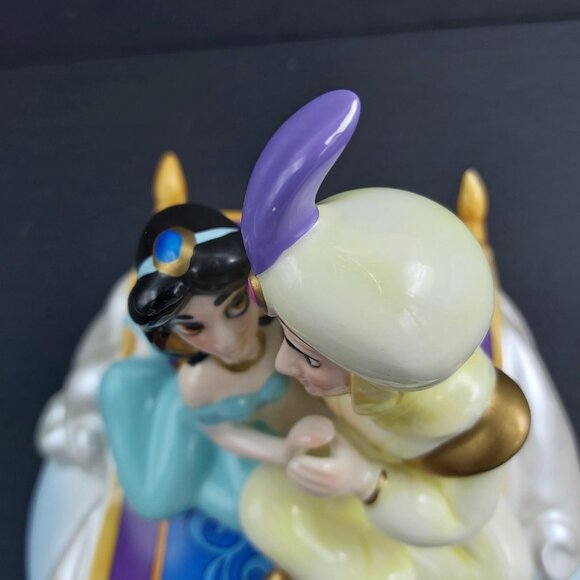 Disney Aladdin & Jasmine Magic Carpet MUSIC BOX -A Whole New World 1993 SCHMID - Picture 14 of 16
